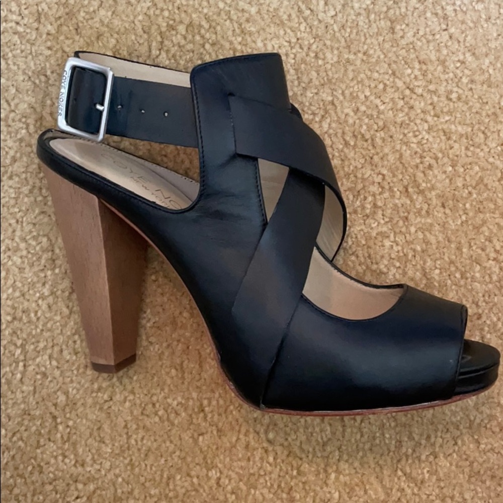 Sandals - Picture 6 of 6